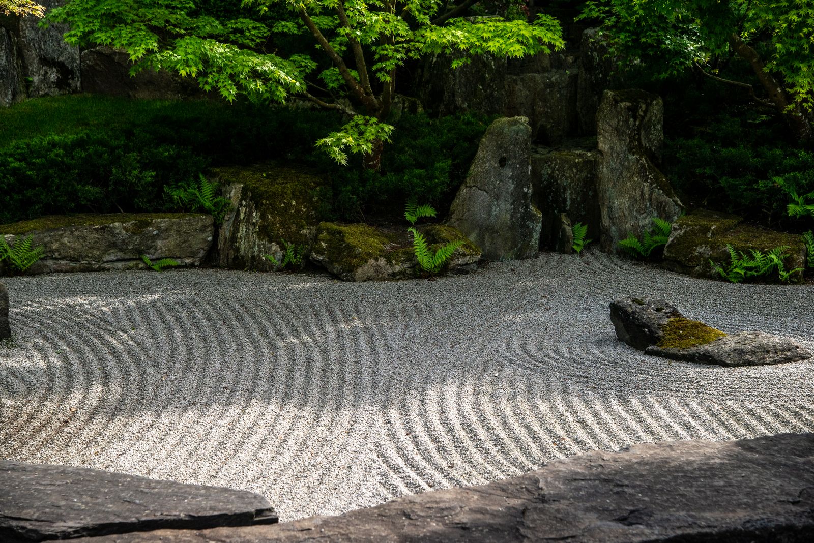 枯山水・石庭・坪庭