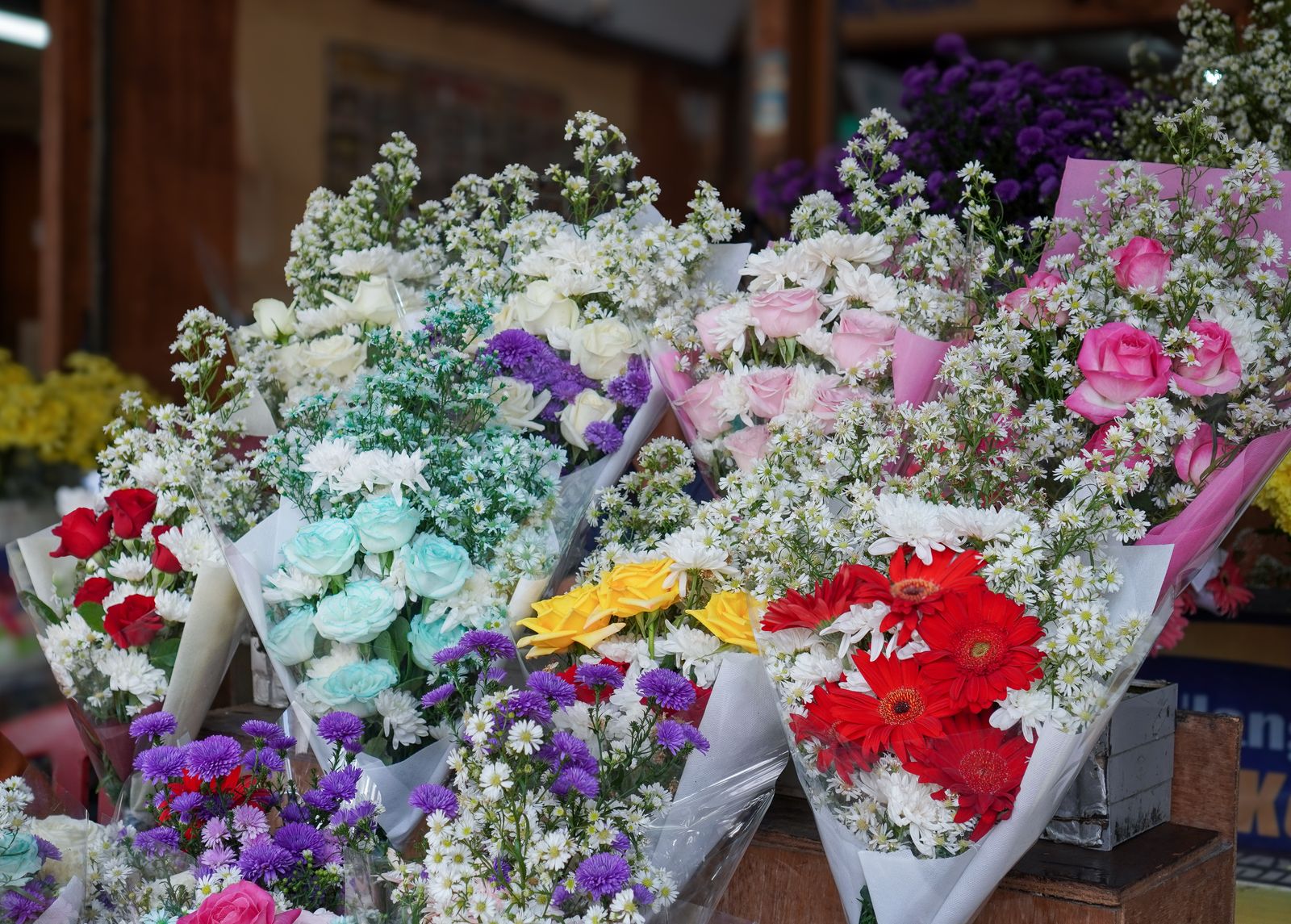 店頭の季節の花